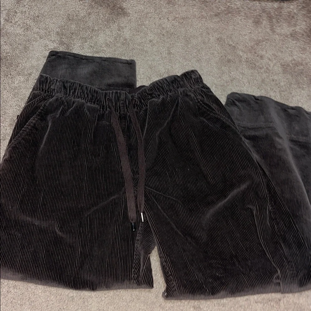 Lululemon Brown Velvet Corduroy Pants Size Small - Picture 3 of 6